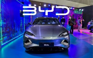比亚迪BYD在澳推出混动新车型!